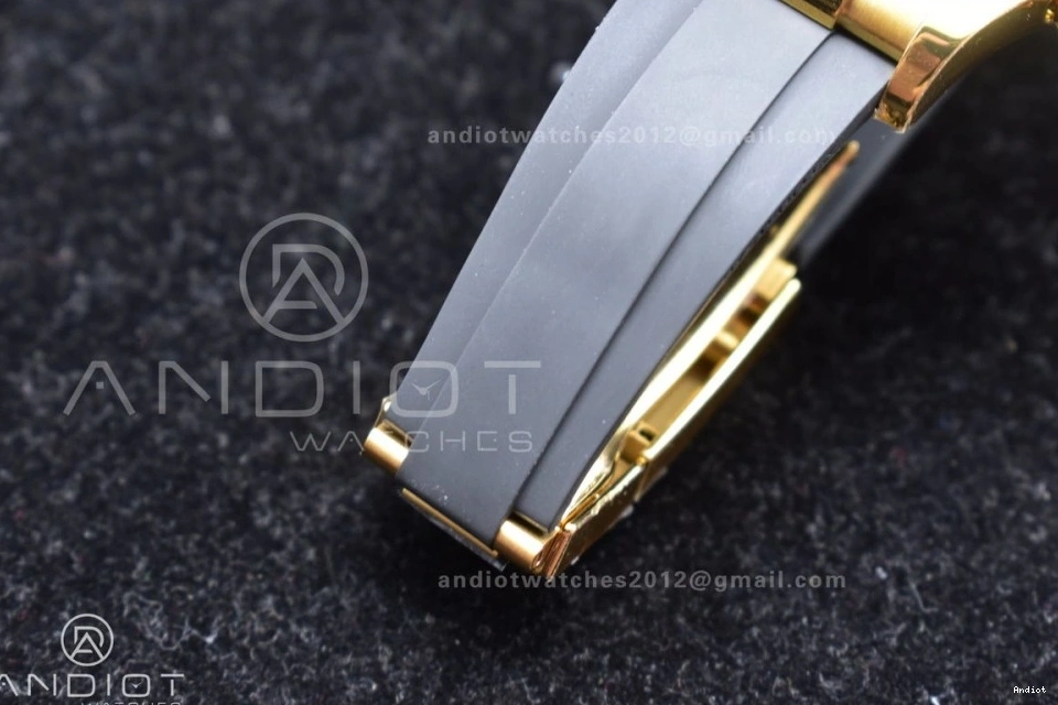 on Rubber Best SA4130 Strap 1:1 Dial Lume Daytona Oysterflex Edition YG 116518 BTF 0422